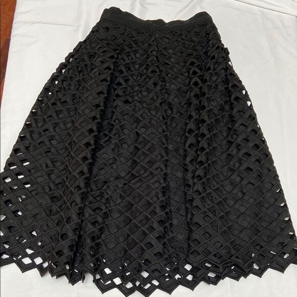 White House Black Market A-Line Lattice Skirt - Picture 2 of 8